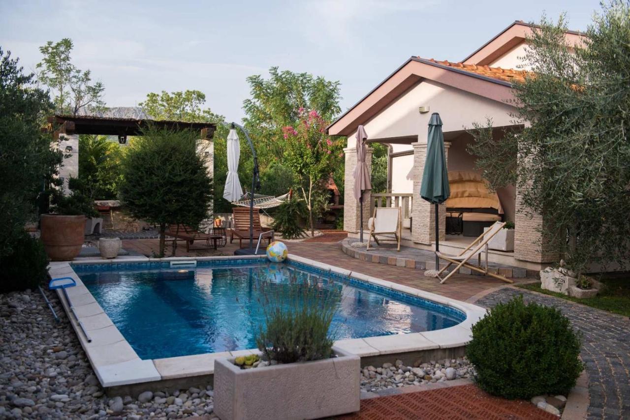 Villa Aleksandra Ljubuški Exterior foto